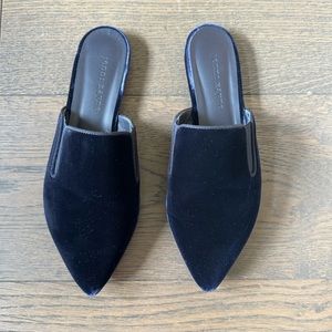 Jenni Kayne Velvet Mule in Navy 37.5